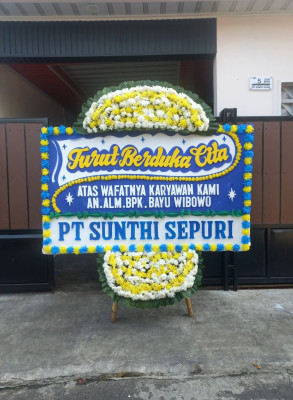 Papan Bunga Duka di Balai Riam